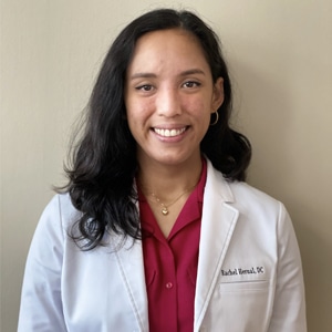 Dr. Rachel Hernal works as a chiropractor at Bellevue Chiropractic, leading chiropractic clinic at Bellevue